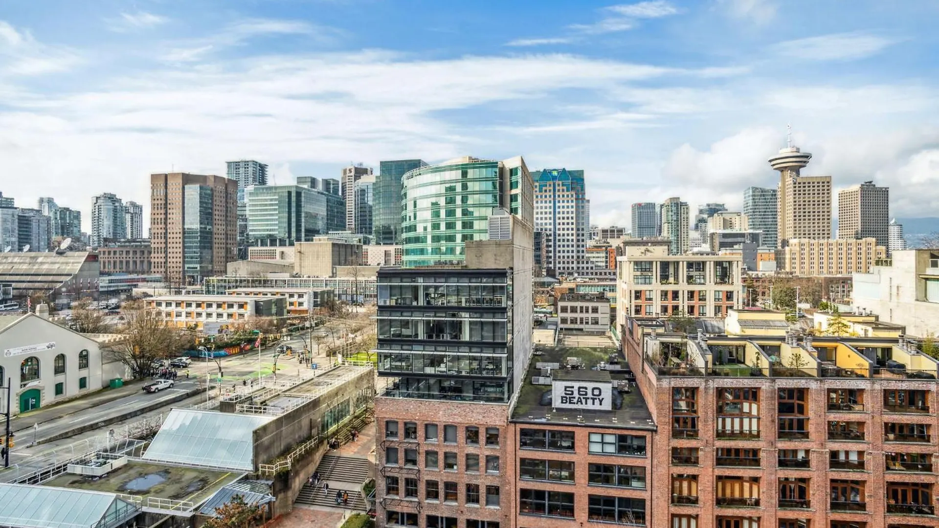 Apartment The Altitude,Luxury At Its Best Vancouver
