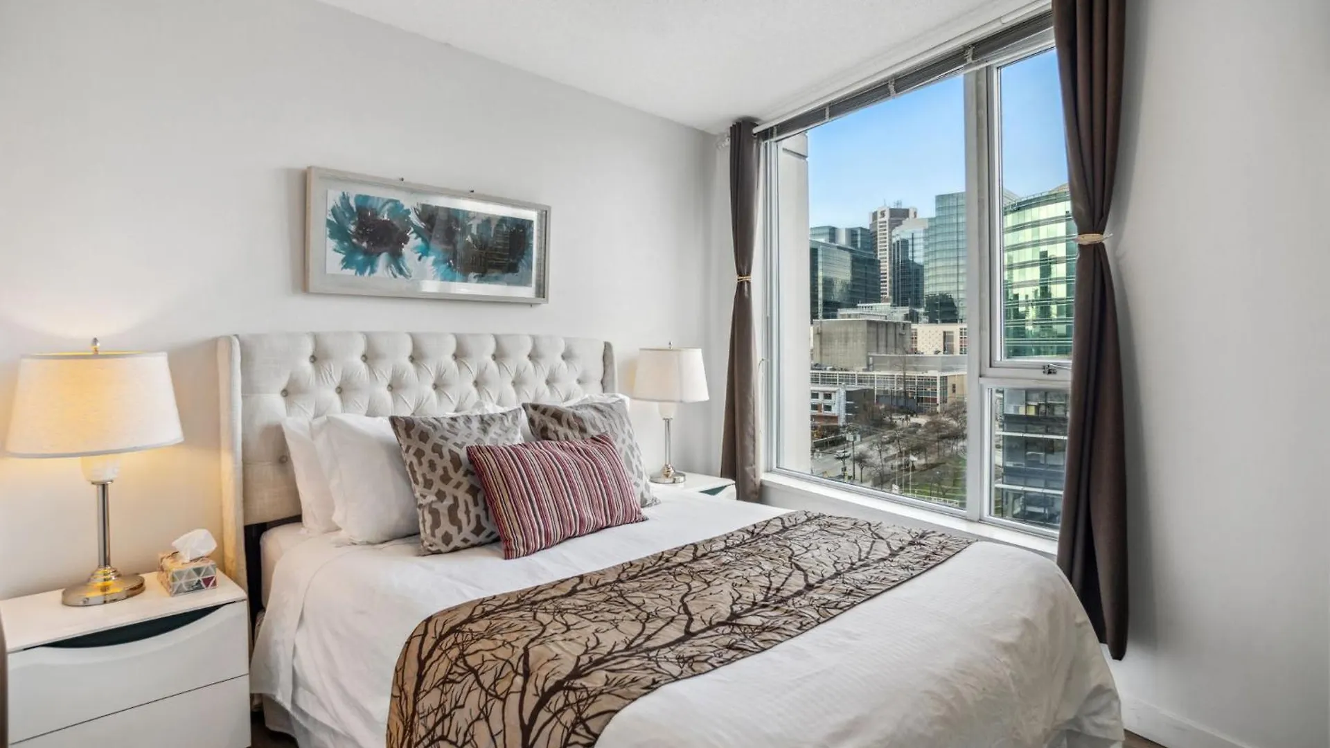 The Altitude,Luxury At Its Best Vancouver Apartment